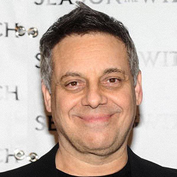 دومينيك سينا