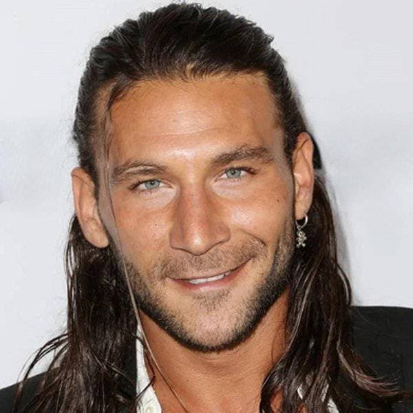 Zach McGowan
