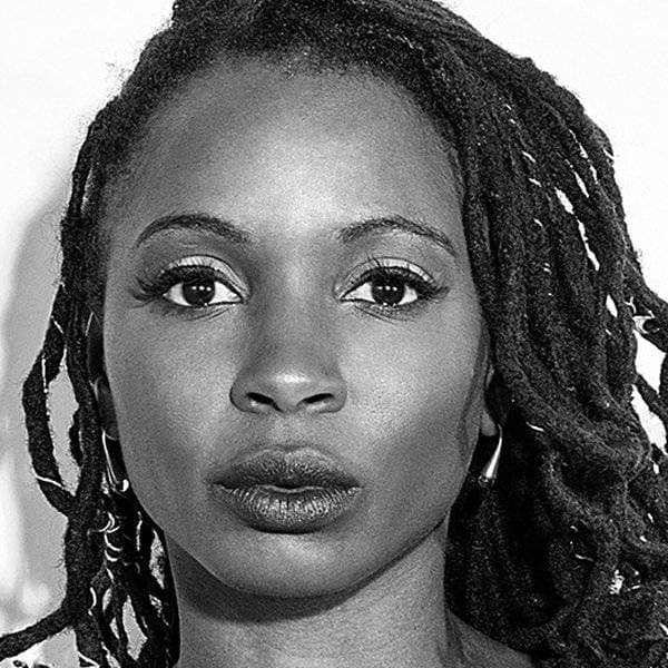 شانولا هامبتون