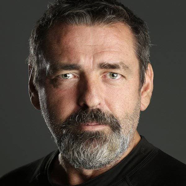 أنغوس ماكفادين