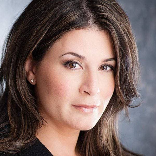 نيكول أوليفر