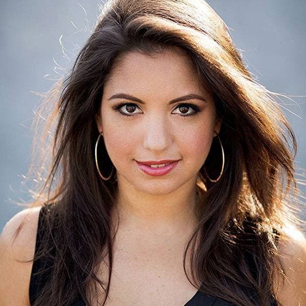 كارولين لونا