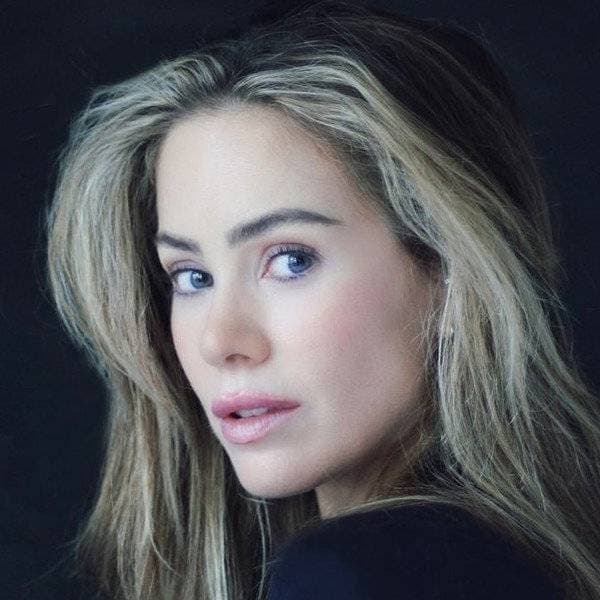 Roxanne McKee