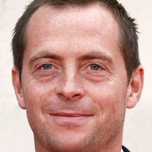 ستيفان كامبل موور