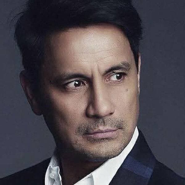 Richard Gomez