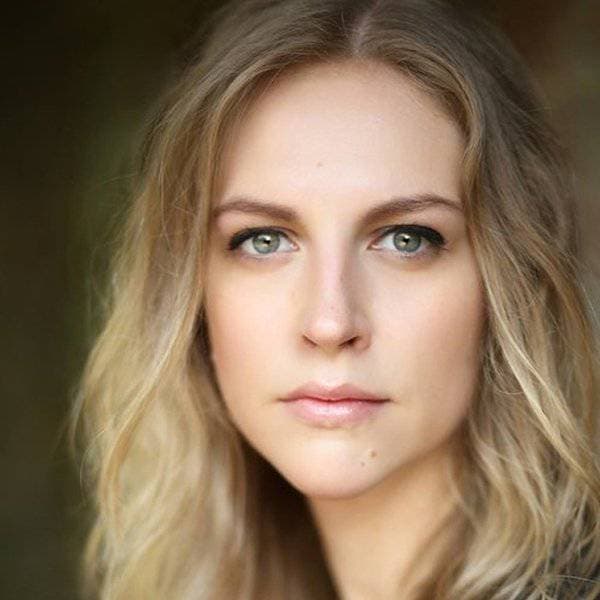 كايتلن ايناس ادواردز